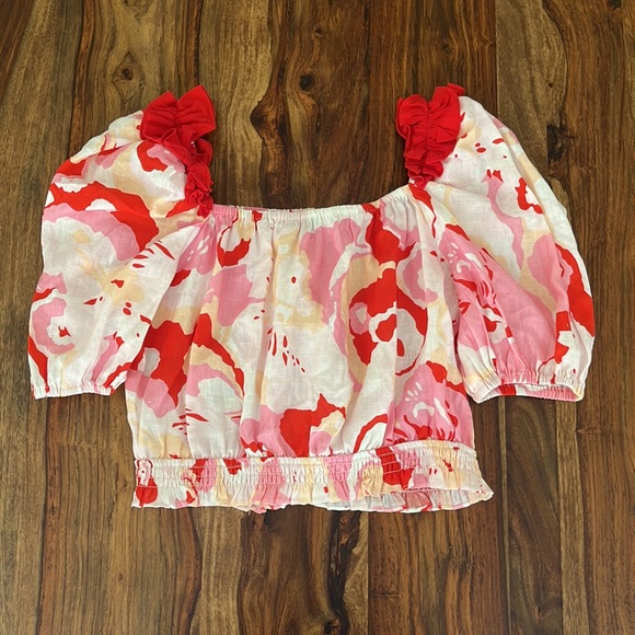 ELLIATT Bubble Sleeve Crop Blouse - Picture 2 of 5